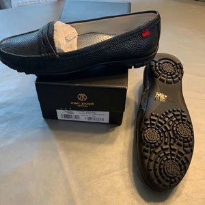 New Marc Joseph ladies size 10 black golf shoes